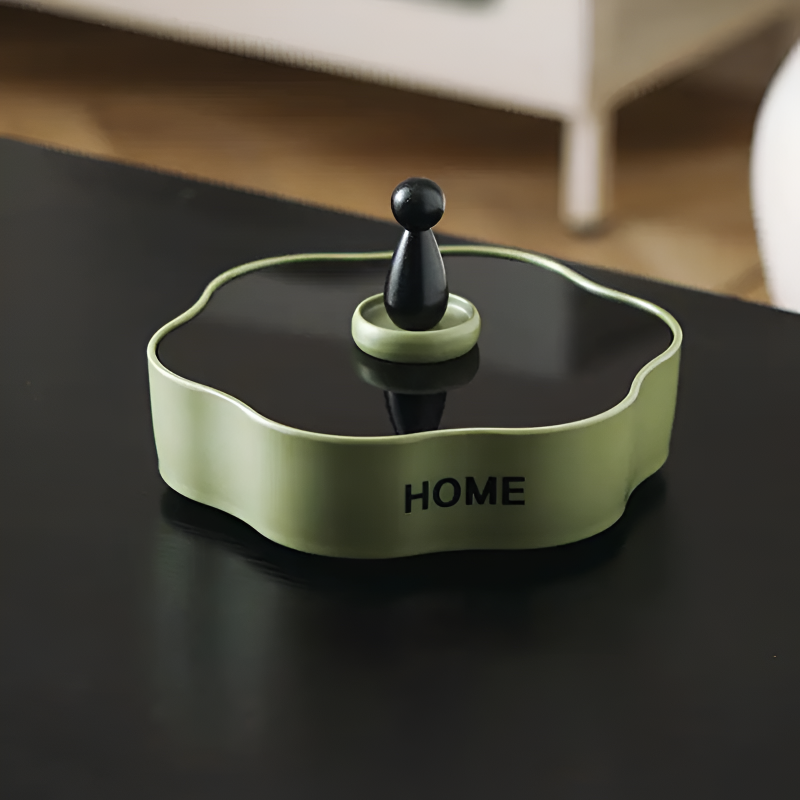 Cozythy™ Snack Storage – Rotating Snack Tray