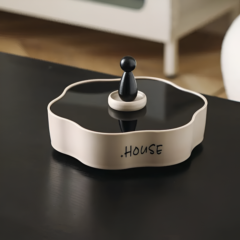 Cozythy™ Snack Storage – Rotating Snack Tray